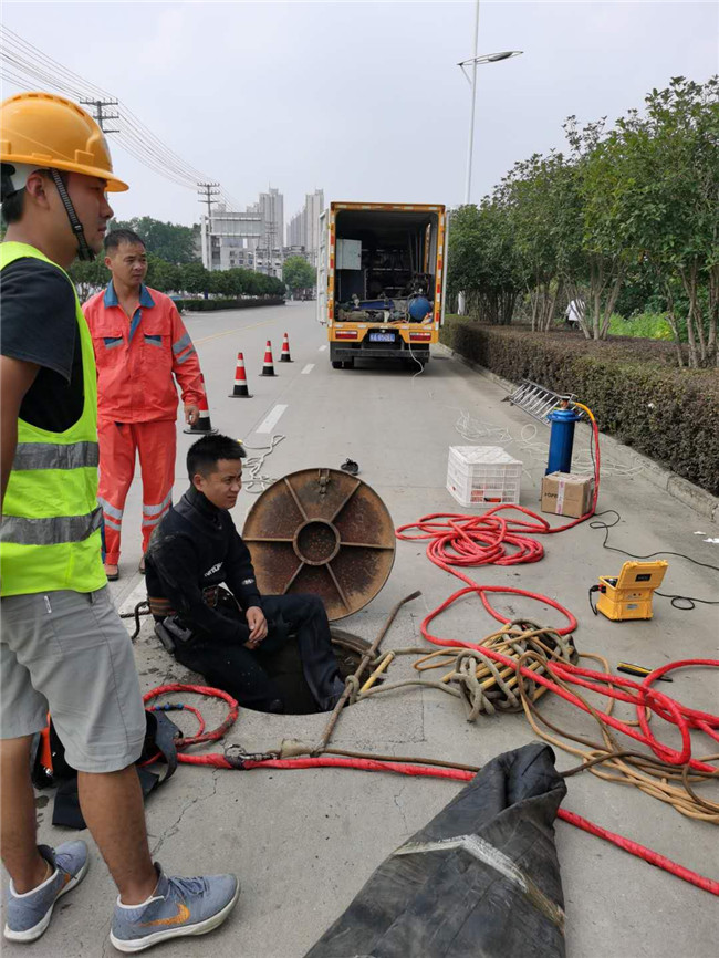 华宁翻衬法管道修复技术主要工序